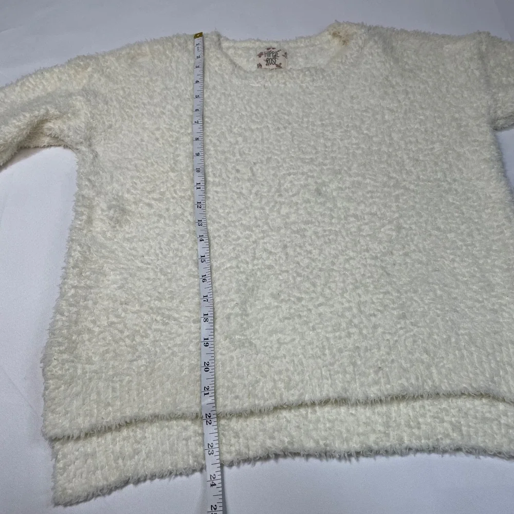 Hippie Rose Fuzzy‎ Cozy Cream Pullover Sweater Long Sleeve Size Large